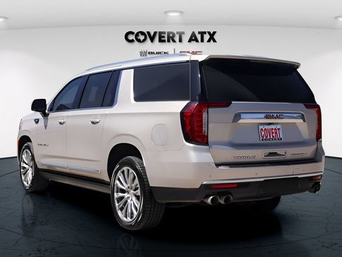 Used 2023 GMC Yukon XL Denali RWD image 5