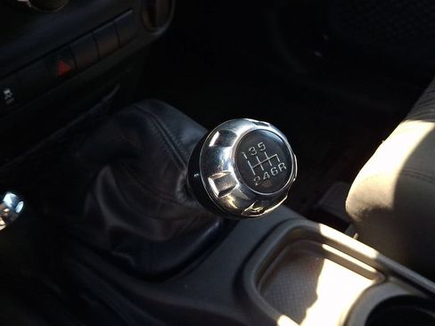 Used 2012 Jeep Wrangler Sport AWD/4WD image 20
