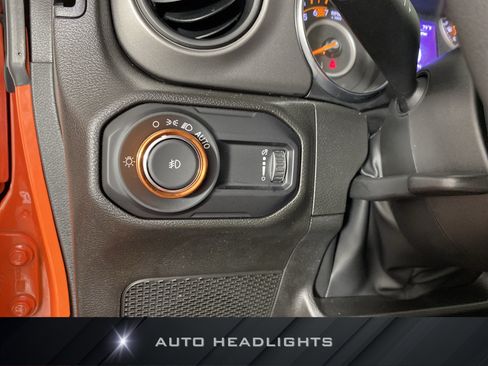 Used 2023 Jeep Wrangler Unlimited Sport AWD/4WD image 24