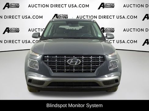 Used 2024 Hyundai Venue SEL image 3