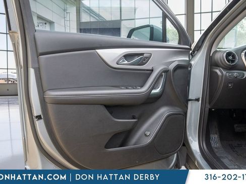 Used 2023 Chevrolet Blazer LT FWD image 19