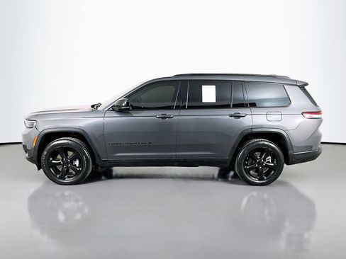 Used 2023 Jeep Grand Cherokee L Laredo AWD/4WD image 5
