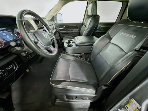 Used 2024 RAM 2500 Laramie image 13