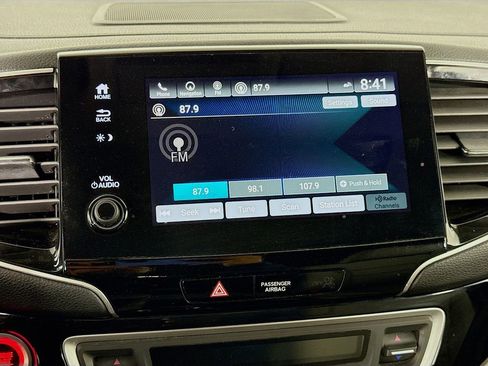 Used 2019 Honda Pilot Touring image 15