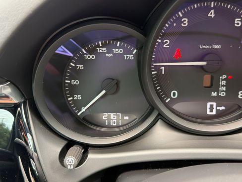 Certified 2026 Porsche Macan AWD/4WD image 20