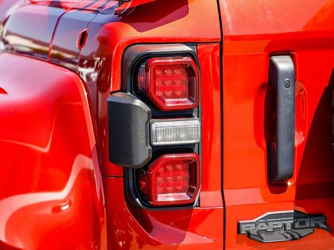 Used 2024 Ford Bronco Raptor w/ Interior Carbon Fiber Pack 6 AWD/4WD image 9