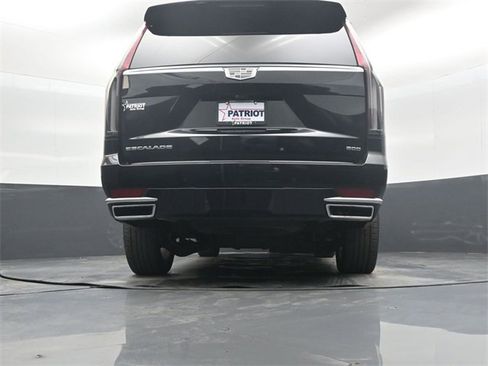 Used 2021 Cadillac Escalade ESV Premium Luxury Platinum image 43