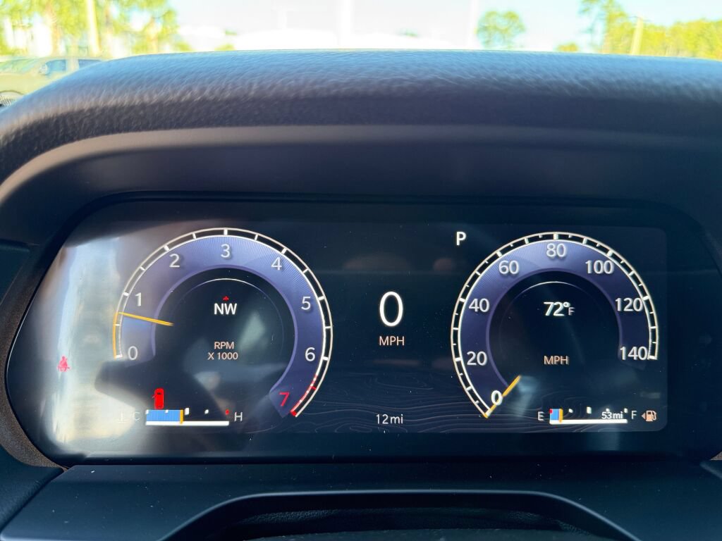 New 2027 Jeep Grand Cherokee Laredo RWD image 29