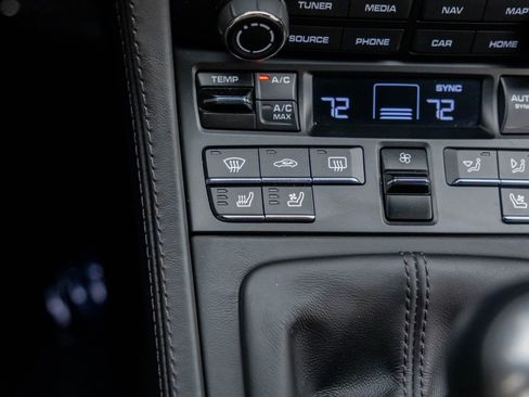 Certified 2021 Porsche 718 Cayman image 22