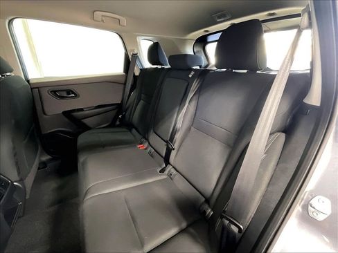 Used 2023 Nissan Rogue S AWD/4WD image 15