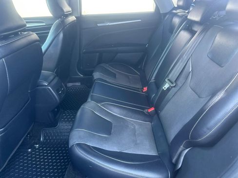 Used 2017 Ford Fusion Titanium FWD image 13