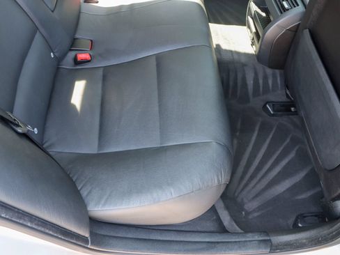 Used 2011 BMW 535i Sedan RWD image 19