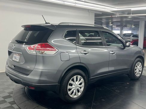 Used 2016 Nissan Rogue S w/ Appearance Package image 6