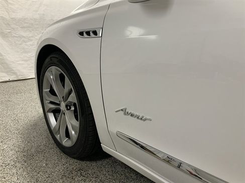 Used 2019 Buick LaCrosse Avenir w/ Driver Confidence Package II image 8