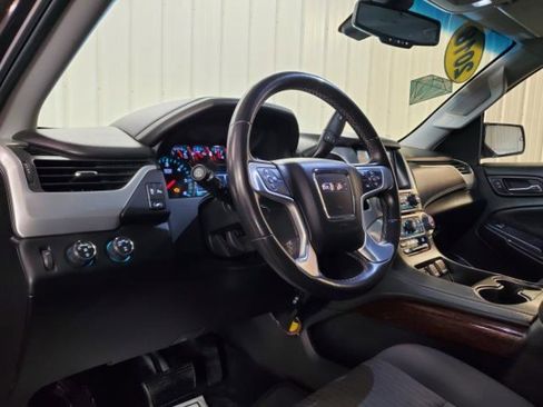 Used 2018 GMC Yukon SLE w/ SLE Value Package image 17