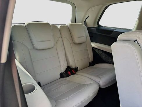 Used 2017 Mercedes-Benz GLS 550 4MATIC image 22