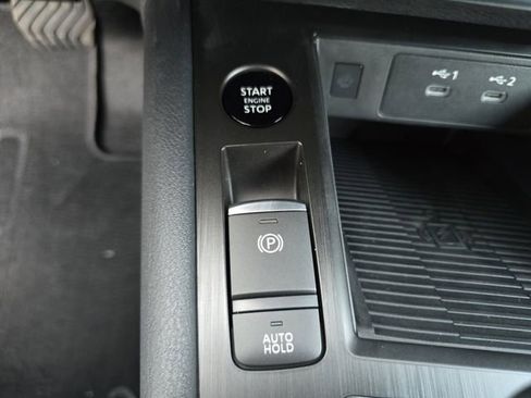 New 2026 Nissan Kicks SV FWD image 29