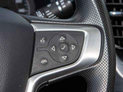 Used 2022 GMC Acadia SLE w/ Driver Convenience Package image 26