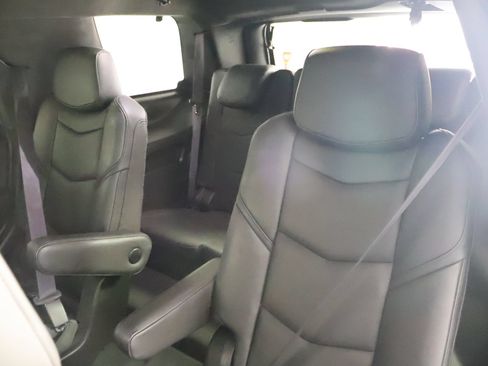 Used 2016 Cadillac Escalade Platinum AWD/4WD image 42