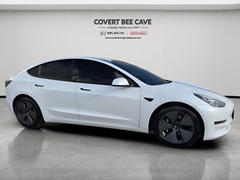 Used 2021 Tesla Model 3 Standard Range Plus image 12