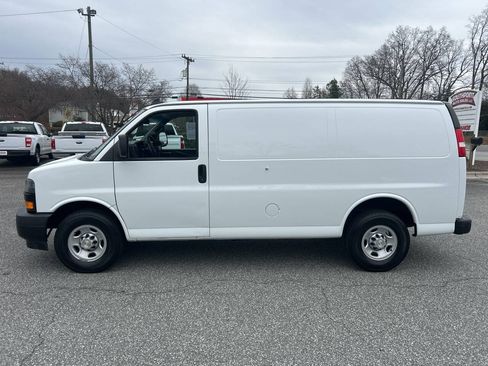 Used 2020 Chevrolet Express 2500 w/ Driver Convenience Package RWD image 6