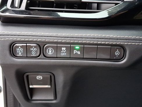 Used 2023 Acura MDX SH-AWD w/ Advance Package image 24