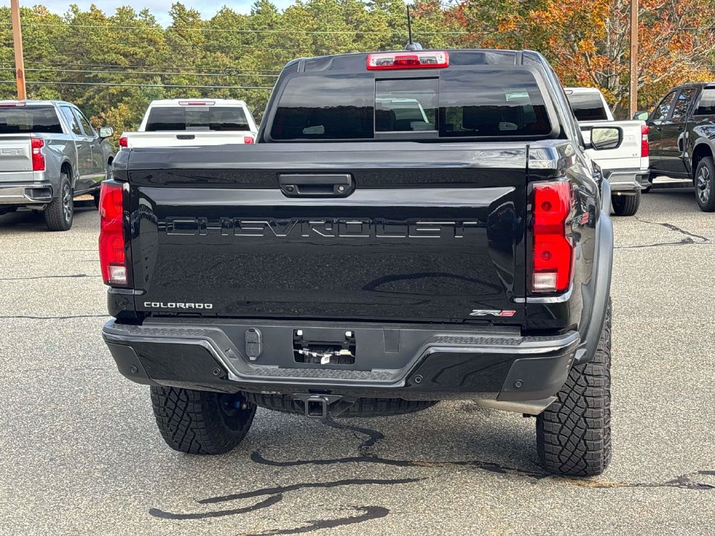 New 2026 Chevrolet Colorado ZR2 AWD/4WD image 4