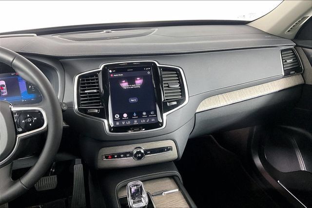 Used 2024 Volvo XC90 B6 Ultimate AWD/4WD image 7