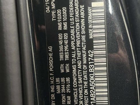 Used 2019 Porsche Macan S image 51