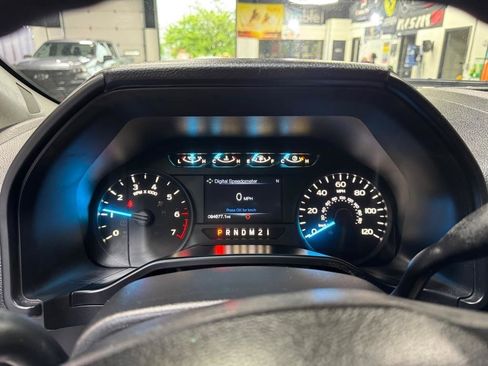 Used 2016 Ford F150 XL w/ Equipment Group 101A Mid AWD/4WD image 18