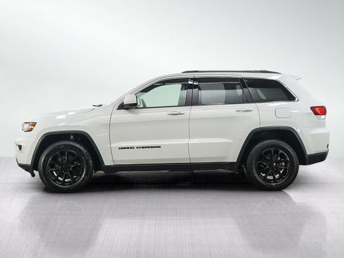 Used 2021 Jeep Grand Cherokee Laredo X AWD/4WD image 2