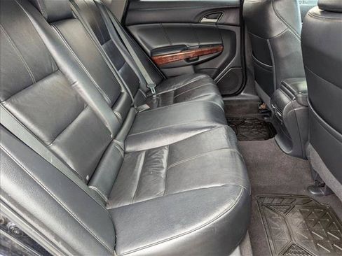 Used 2011 Honda Crosstour EX-L image 18