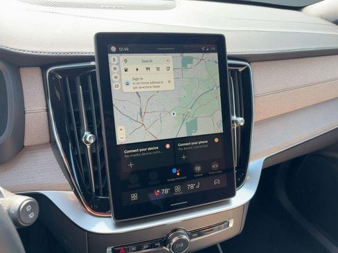 New 2026 Volvo XC90 T8 Plus w/ Protection Package Premier image 21