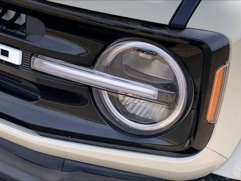 New 2026 Ford Bronco Outer Banks AWD/4WD image 13