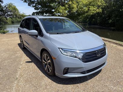 Used 2023 Honda Odyssey Touring
