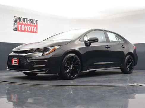 Used 2022 Toyota Corolla SE FWD image 30