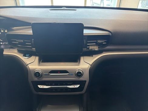 Used 2021 Ford Explorer XLT w/ Class III Trailer Tow Package image 23