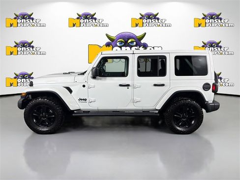 Used 2021 Jeep Wrangler Unlimited Sahara image 8
