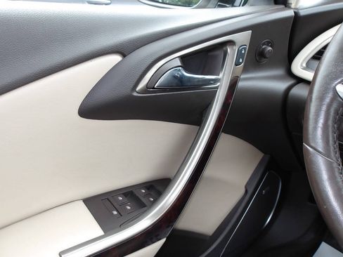 Used 2016 Buick Verano Leather w/ Experience Buick Package FWD image 24