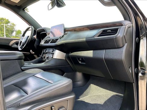 Used 2022 Chevrolet Tahoe LT w/ LT Signature Plus Package AWD/4WD image 14