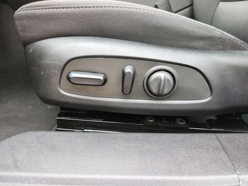 Used 2023 Chevrolet Malibu LT FWD image 4