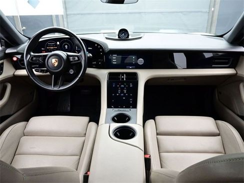 Used 2020 Porsche Taycan 4S image 11