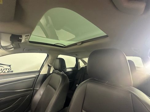 Used 2020 Volkswagen Jetta SE FWD image 22