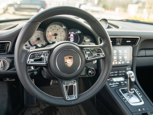 Certified 2019 Porsche 911 Turbo image 15