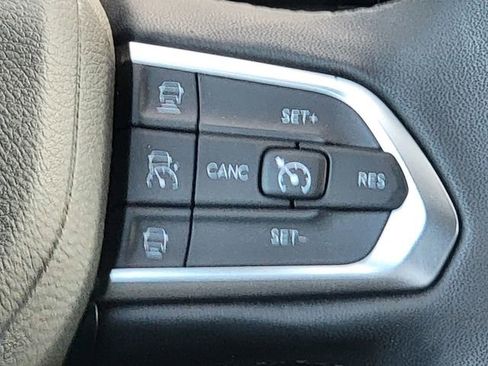 Certified 2023 Jeep Compass Limited AWD/4WD image 34