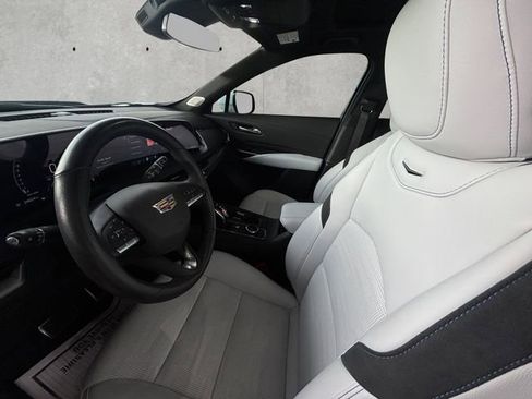 Used 2024 Cadillac XT4 Sport FWD image 23