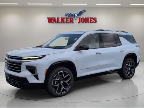 New 2026 Chevrolet Traverse High Country FWD image 7
