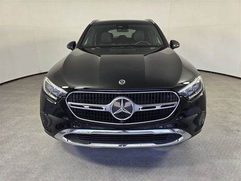 Certified 2025 Mercedes-Benz GLC 300 image 2
