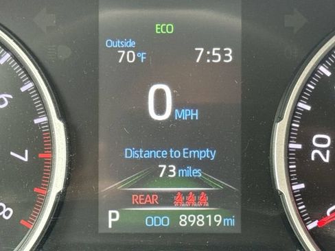 Used 2021 Toyota RAV4 XLE Premium FWD image 14