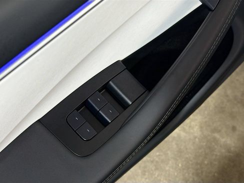 Used 2025 Tesla Model 3 Long Range RWD image 18